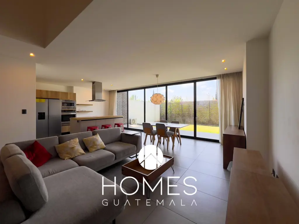 Apartamento de 2 niveles Con o Sin Muebles en Renta, Cayalá Zona 16.