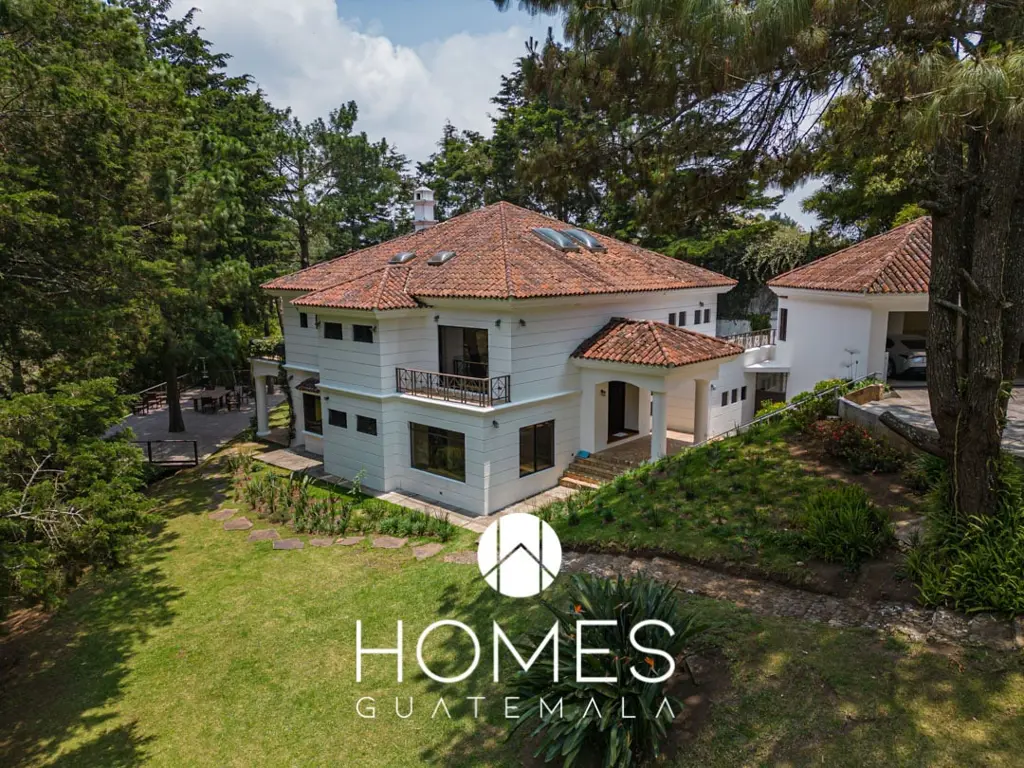 Arrazola III - Casa en Renta con Bosque privado